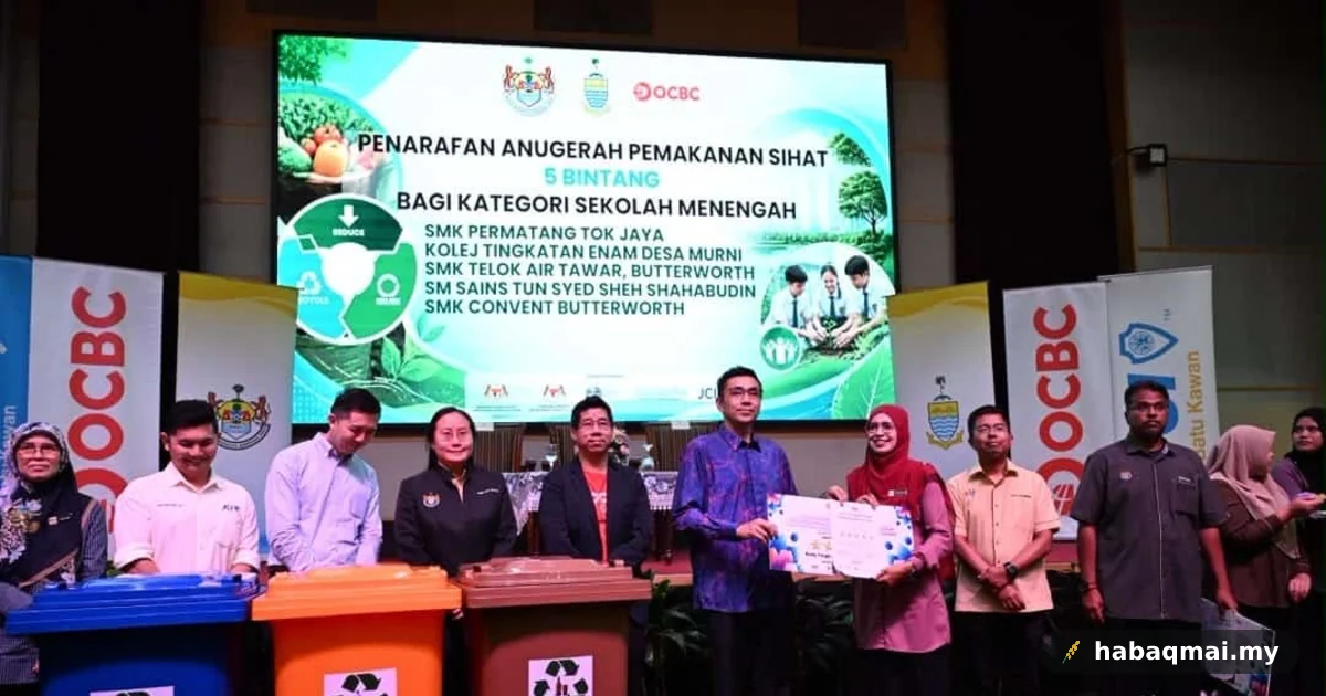 Kolej Desa Murni Ngan SJKT Ladang Byram Raih Lima Bintang